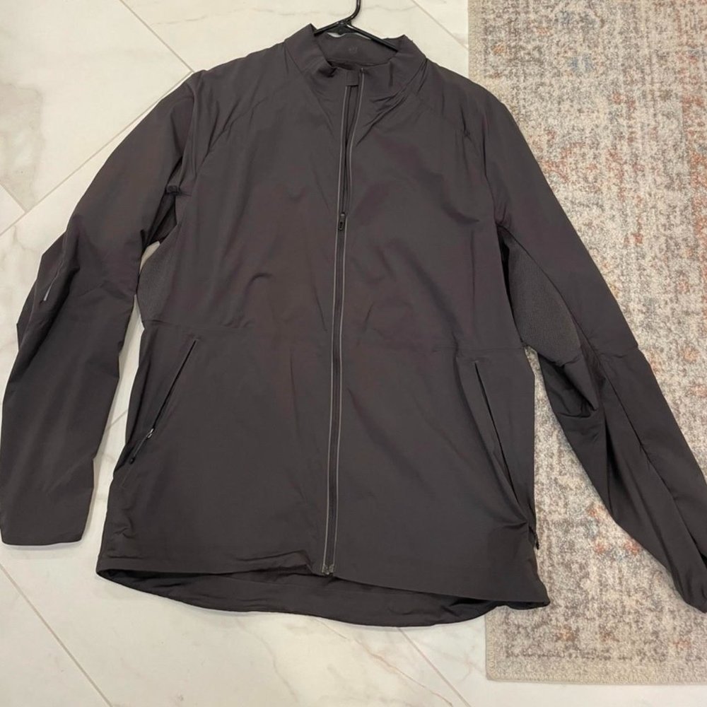 Lululemon Cold Terrain Jacket - Large (L)